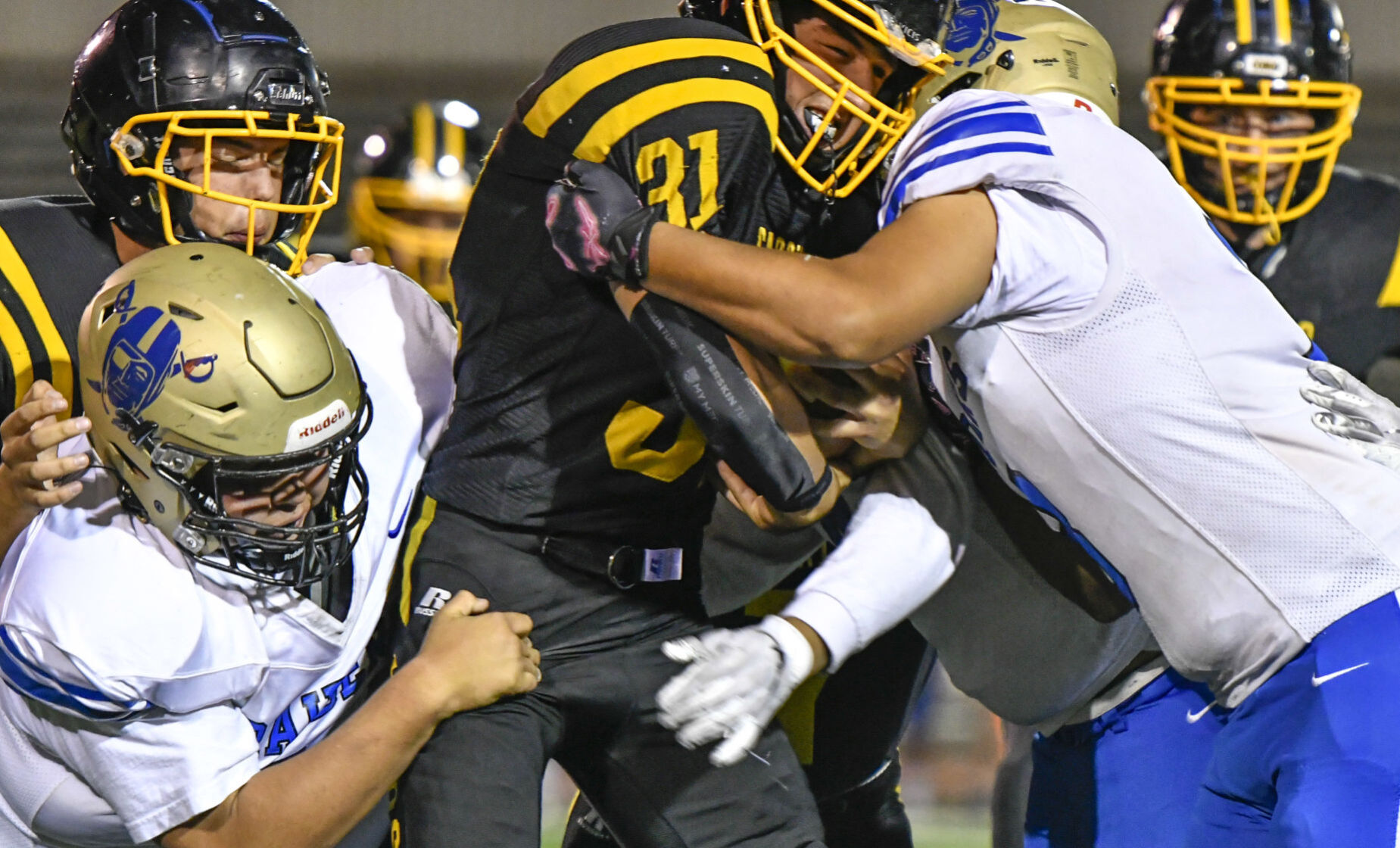 101521 CI Cabrillo football 12.JPG